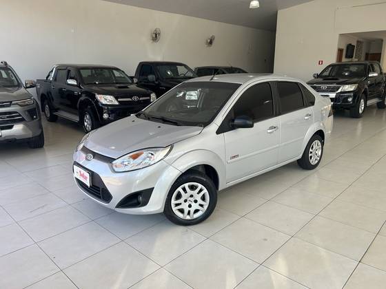FORD FIESTA 1.6 MPI SEDAN 8V FLEX 4P MANUAL FORD FIESTA 1.6 MPI SEDAN 8V FLEX 4P MANUAL